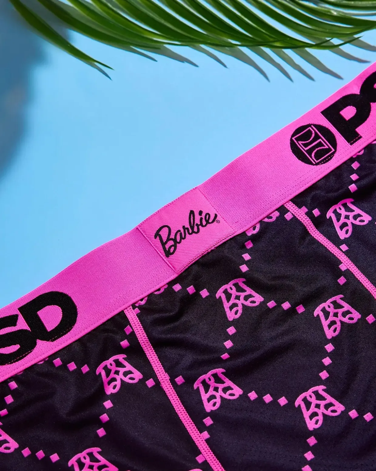 Barbie - Monogram Black